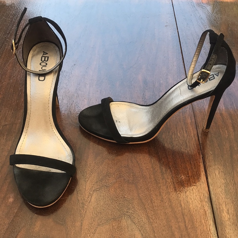 ABOUND Black Suede Heels